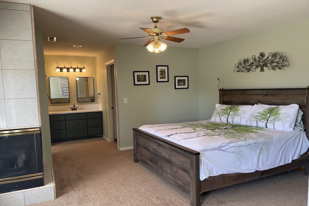 Photo of Bedroom in Sutter Creek
