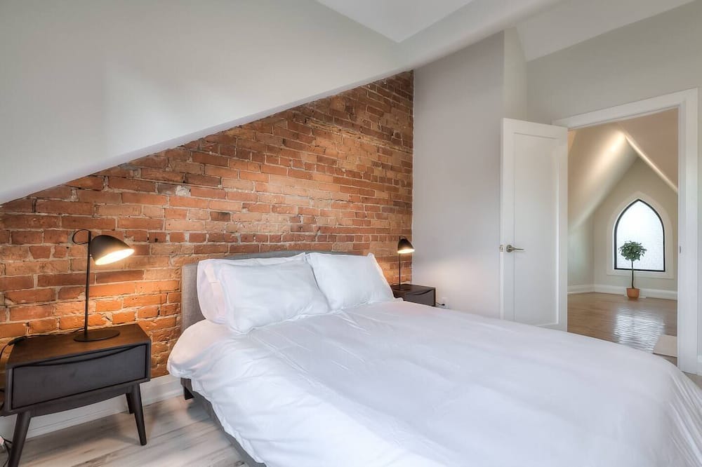 Photo of Bedroom in Cabbagetown South