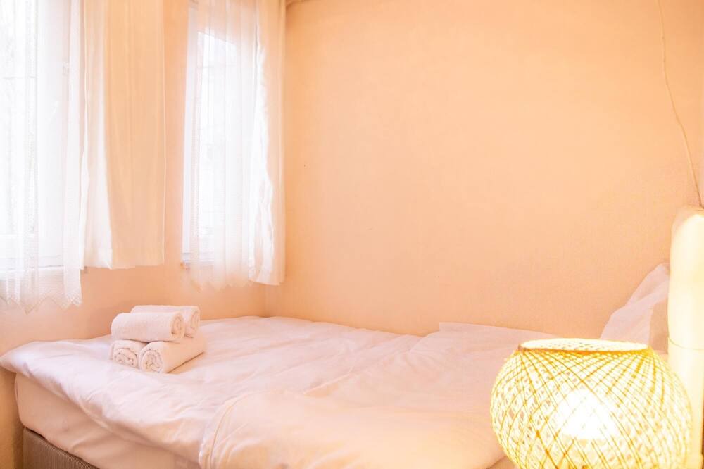 Photo of Bedroom in Altinkum