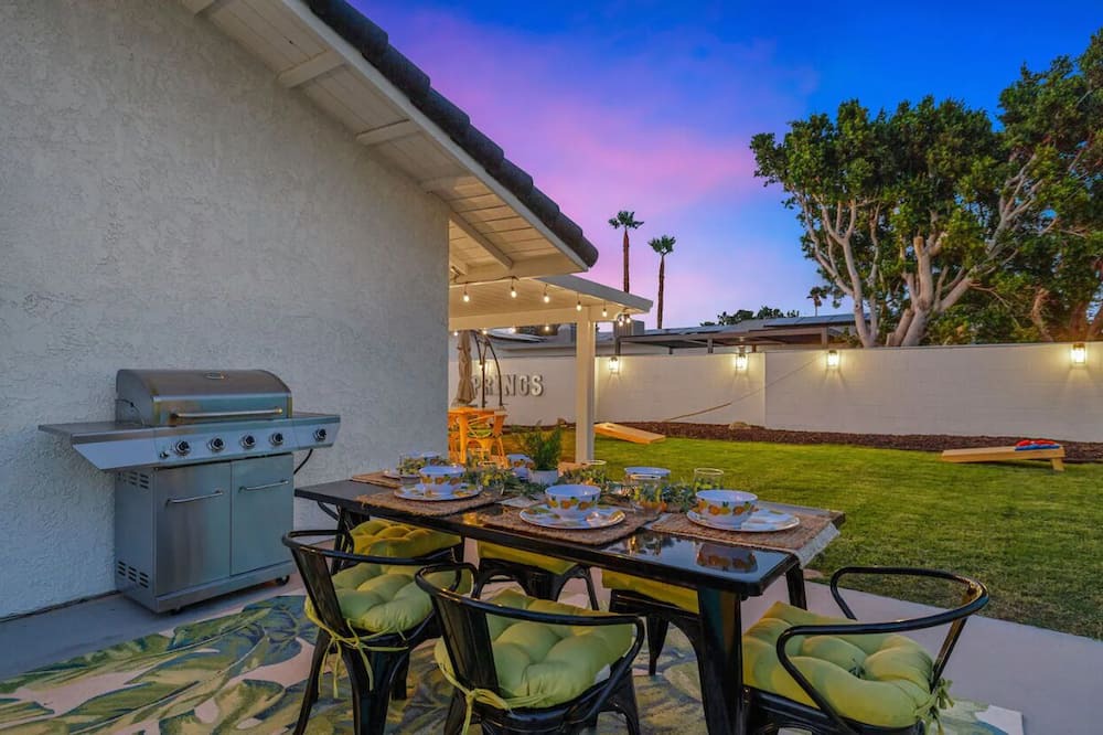 Photo of Outdoor in Desert Park Estates