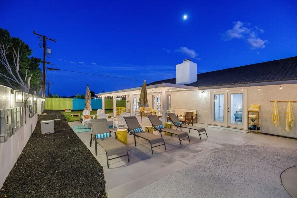 Photo of Outdoor in Desert Park Estates