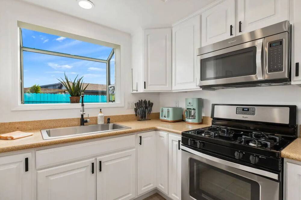 Photo of Kitchen in Desert Park Estates