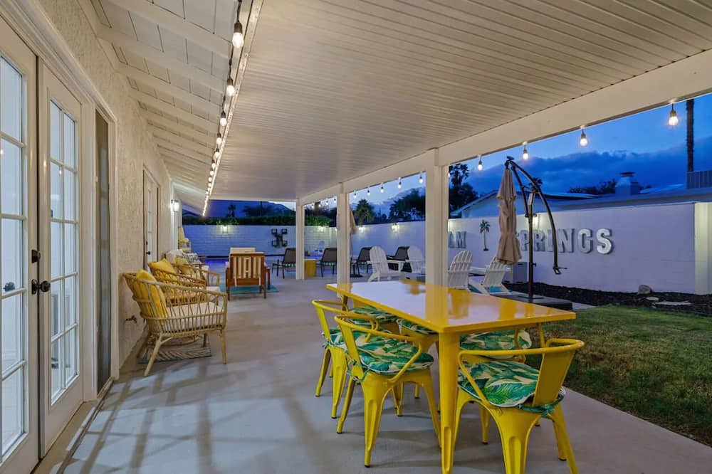 Photo of Outdoor in Desert Park Estates
