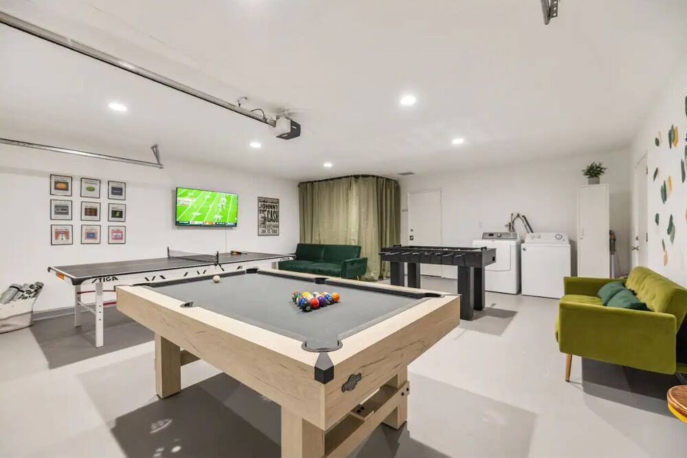 Photo of Bedroom in Desert Park Estates