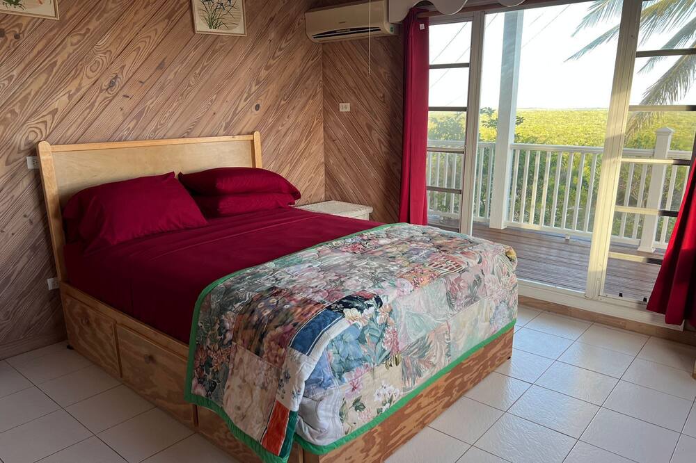 Photo of Bedroom in Deadmans Cay