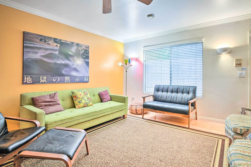 Photo of Livingroom in Sunset Park