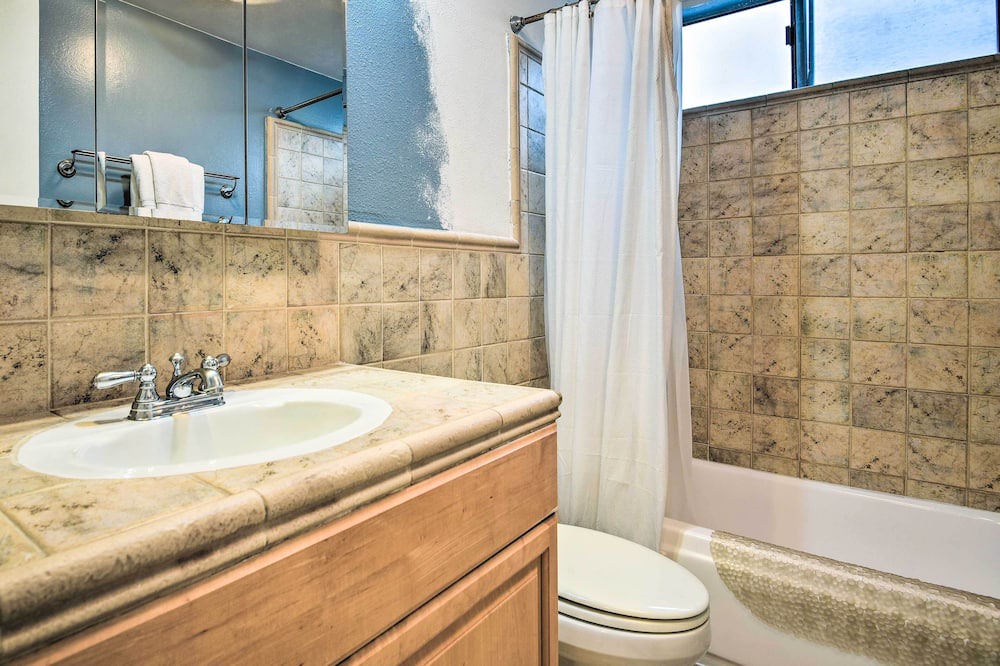 Photo of Bathroom in Sunset Park