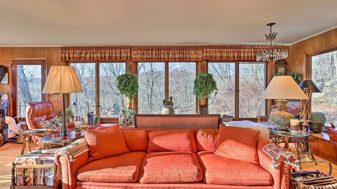 Photo of Livingroom in Garrison