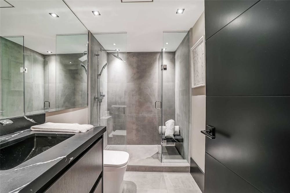 Photo of Bathroom in Etobicoke