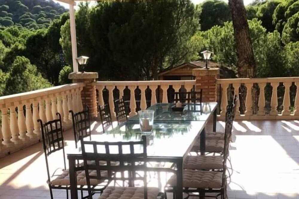 Photo of Patio Balcony in Cadalso de los Vidrios