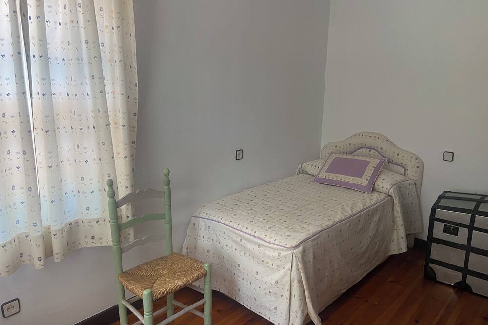 Photo of Bedroom in Cadalso de los Vidrios
