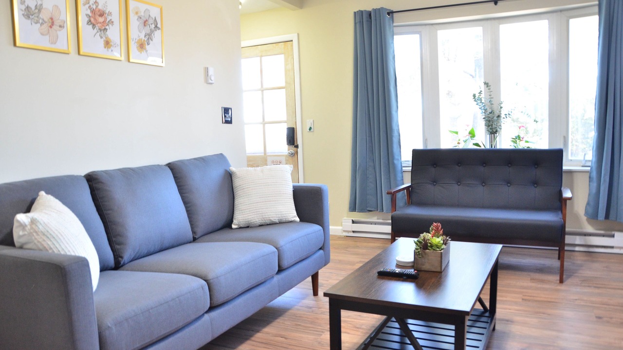 Photo of Livingroom in Monroe