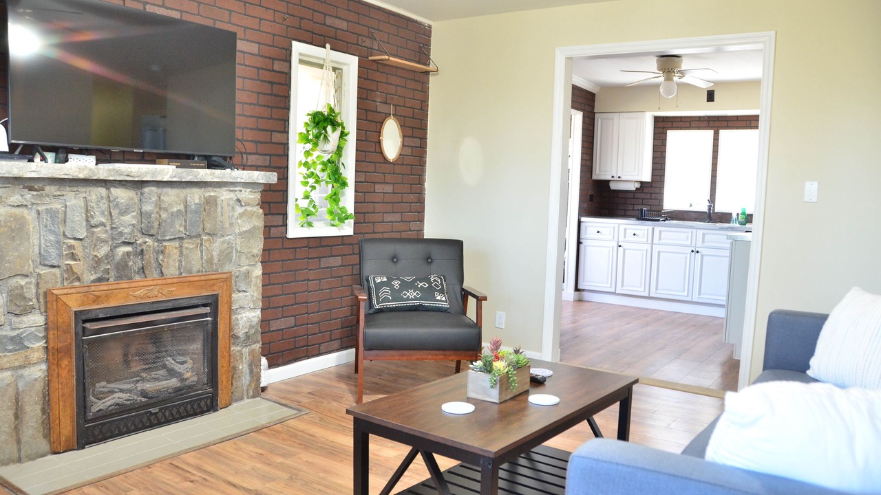 Photo of Livingroom in Monroe