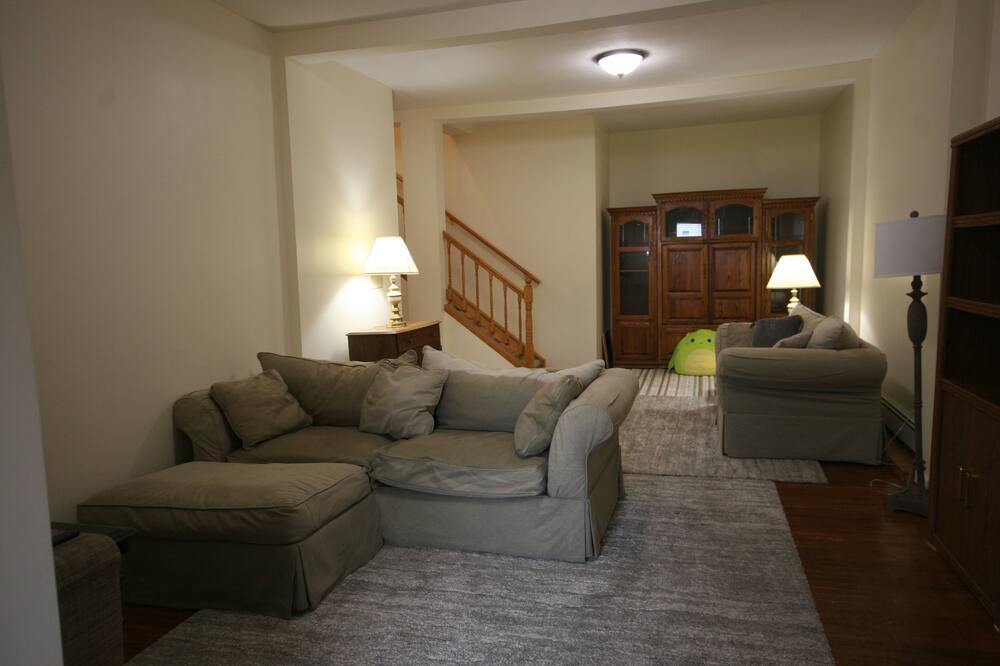 Photo of Livingroom in Sennett