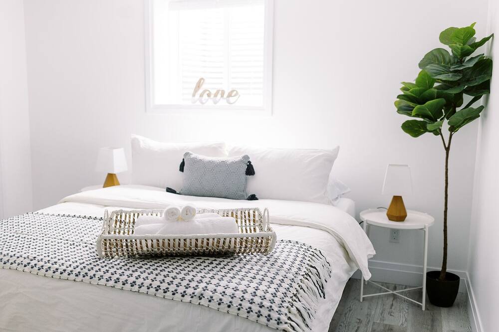 Photo of Bedroom in Victoria Hills