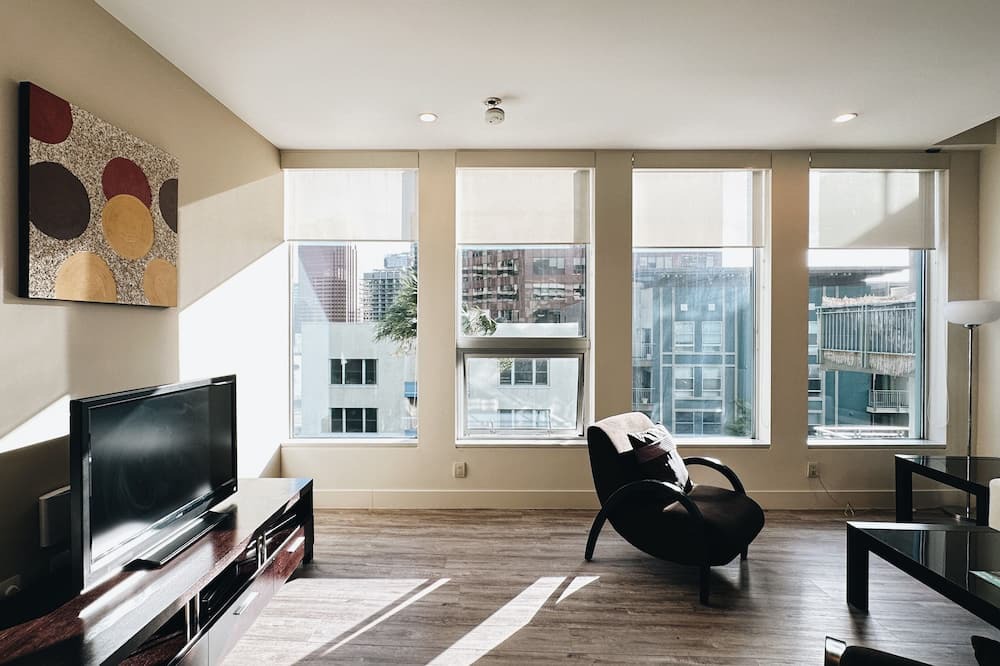 Photo of Livingroom in Westlake South