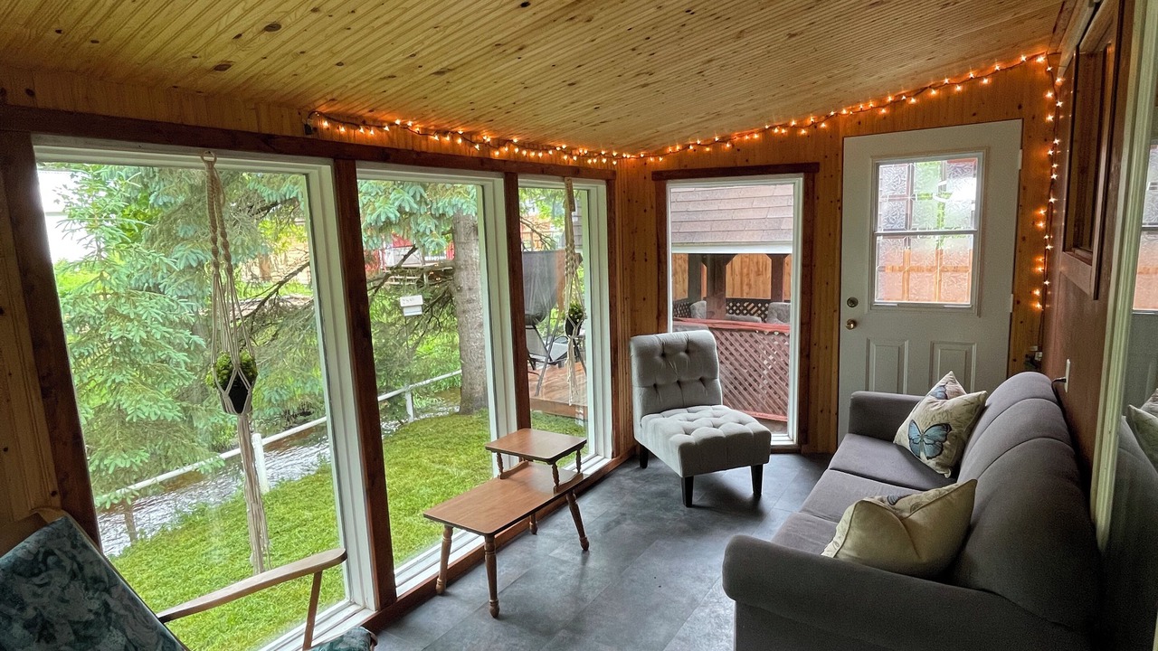 Photo of Livingroom in Sainte-Claire