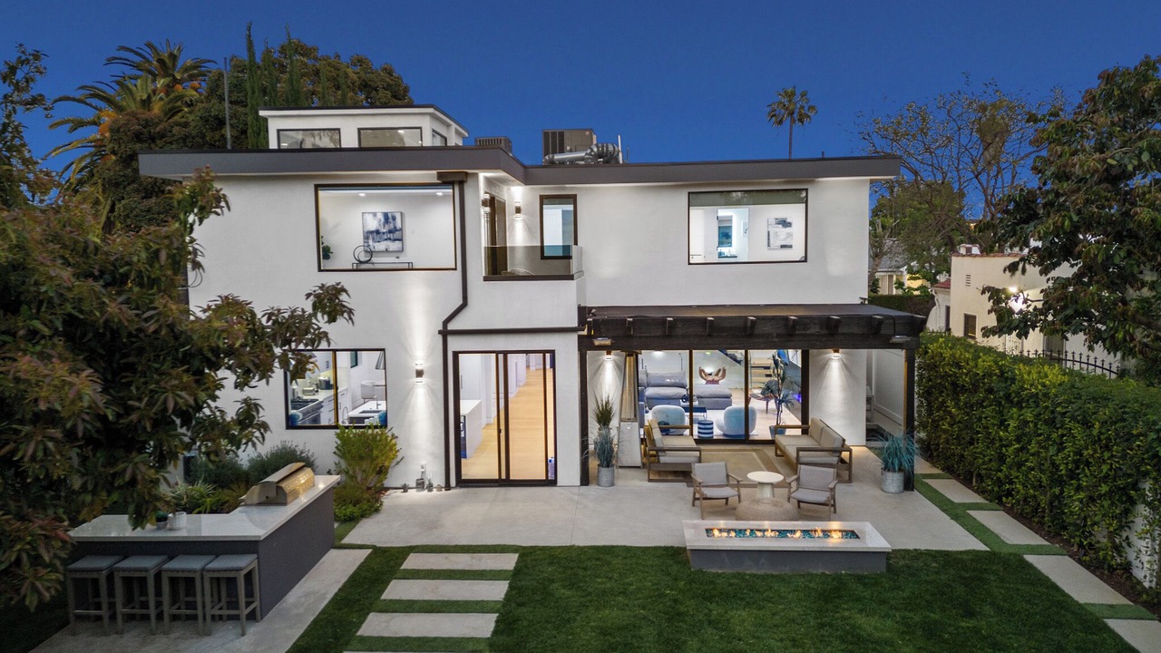 Photo of Outdoor in Melrose