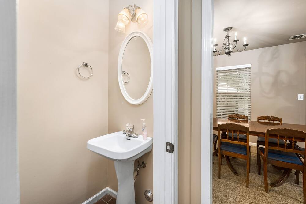 Photo of Bathroom in Helena
