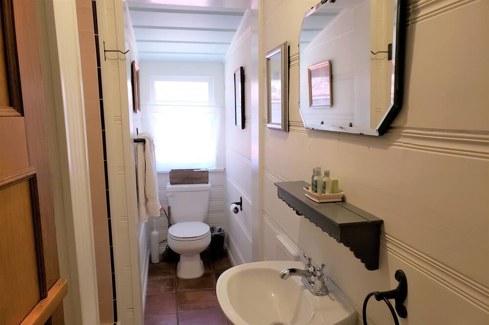 Photo of Bathroom in Big Bear City