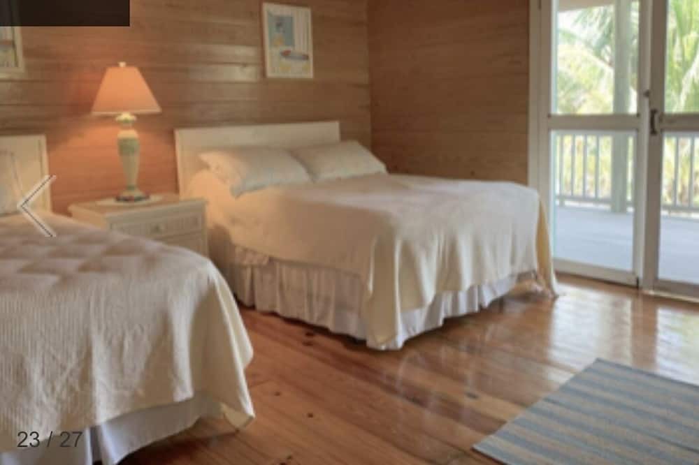 Photo of Bedroom in Deadmans Cay