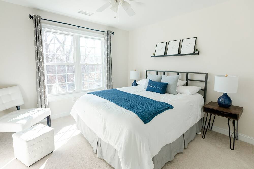 Photo of Bedroom in Wise