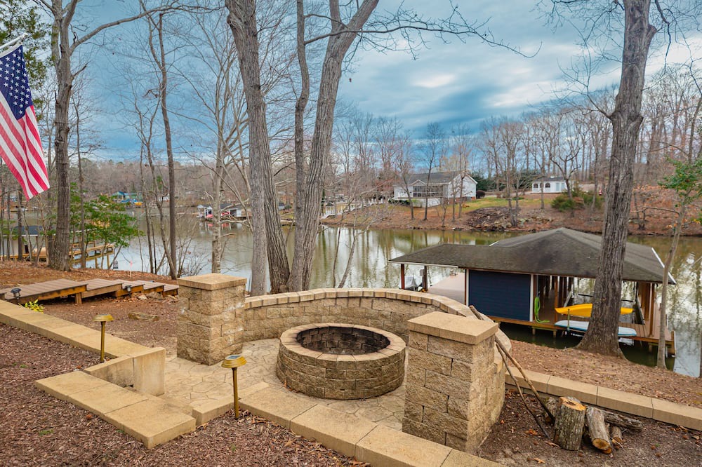 Photo of Outdoor in Wise