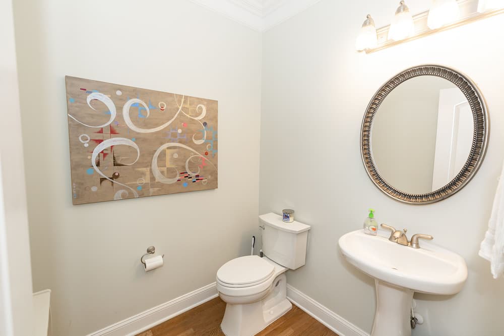 Photo of Bathroom in Wise