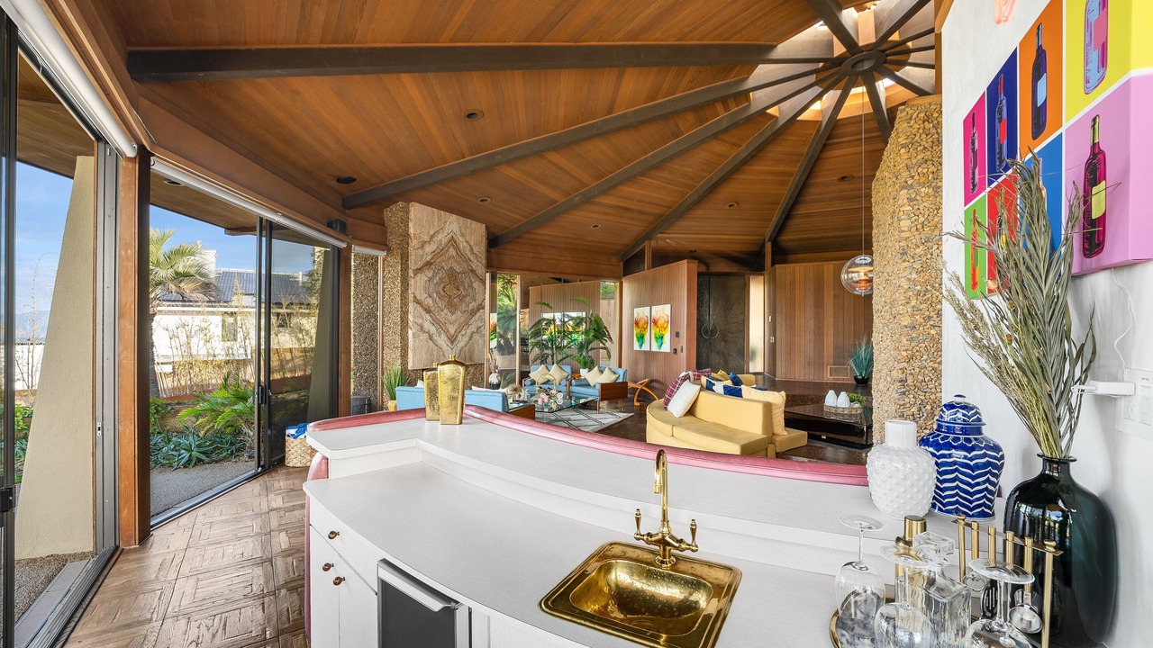 Photo of Kitchen in Encino