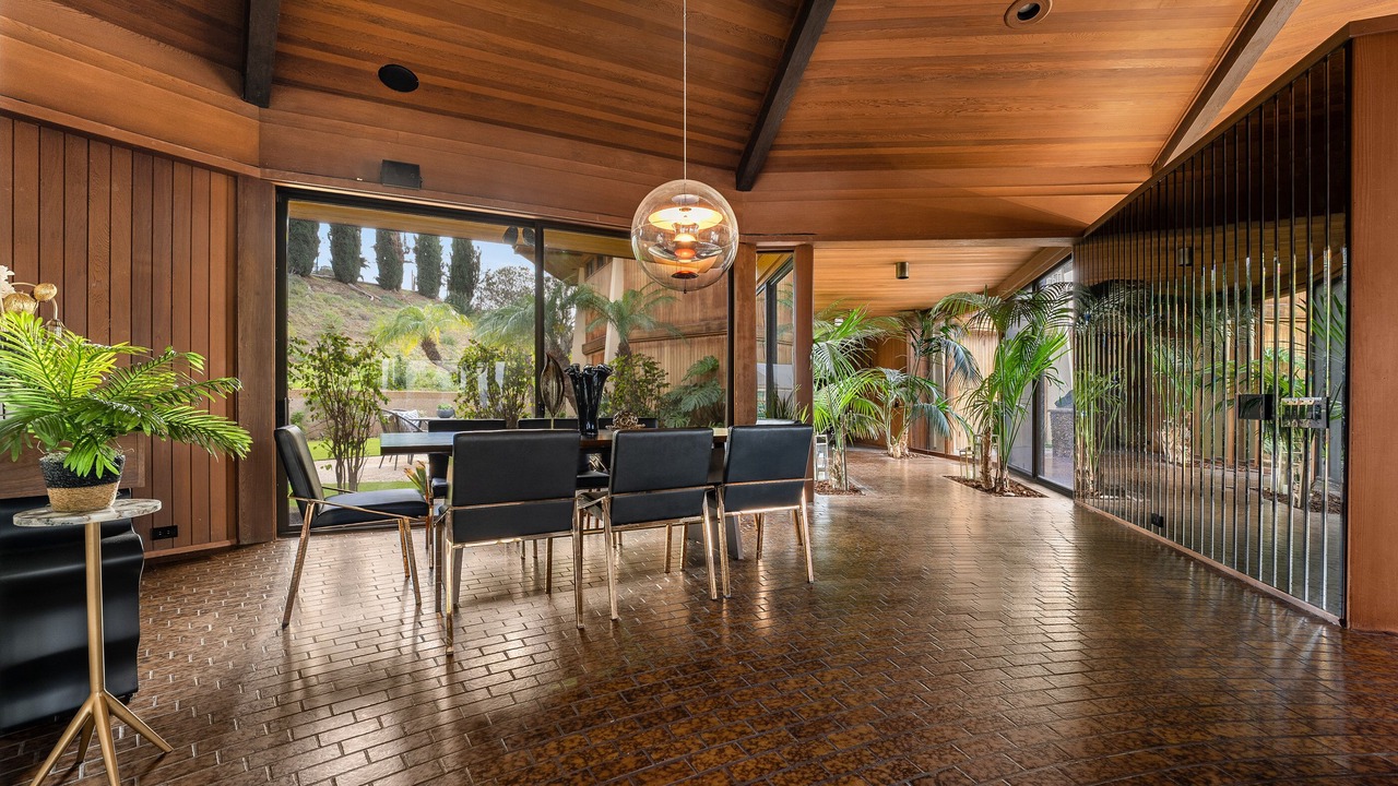 Photo of Outdoor in Encino