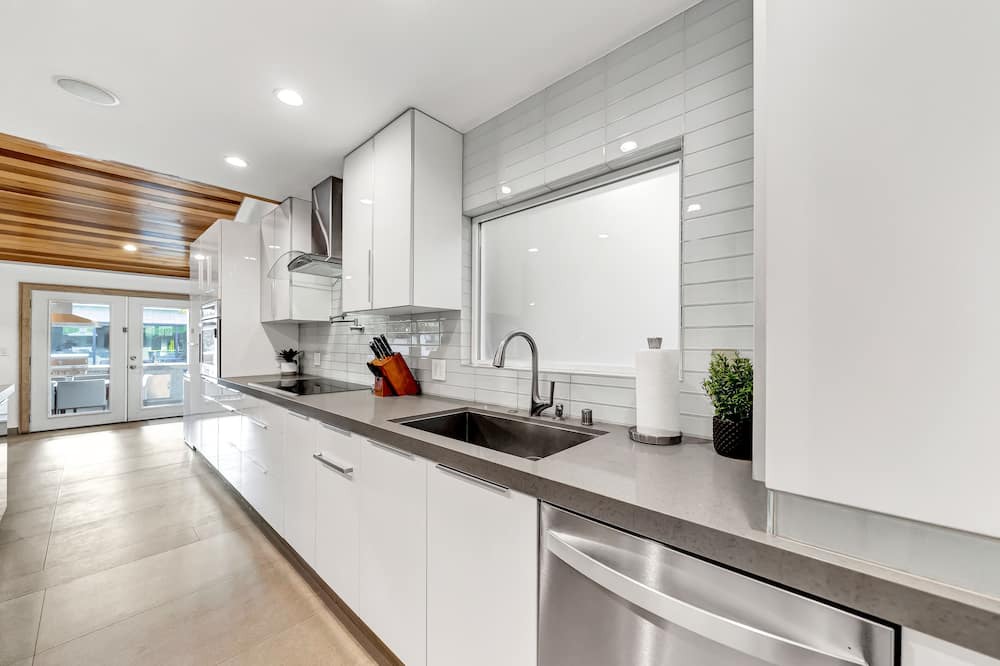 Photo of Kitchen in Valley Glen