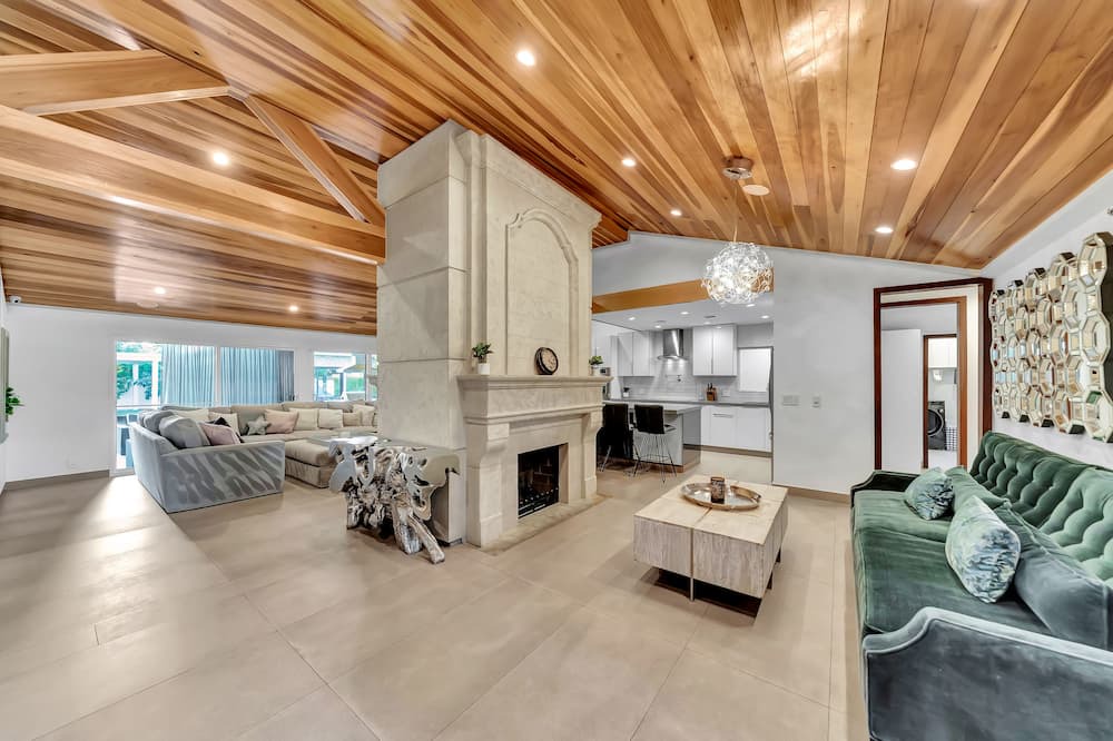 Photo of Kitchen in Valley Glen