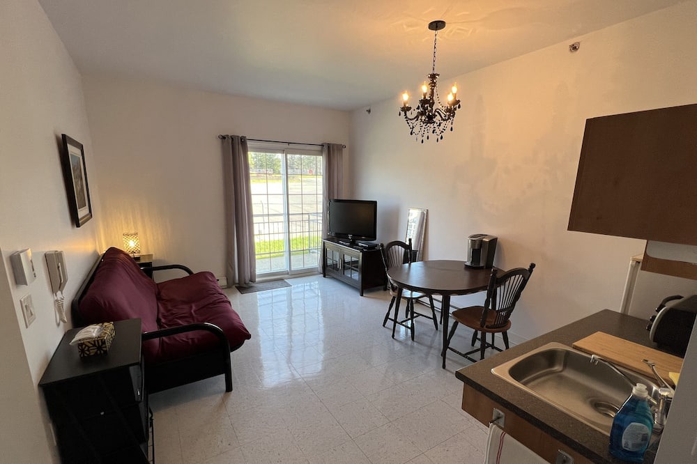 Photo of Bedroom in Saint-Marc-du-Lac-Long