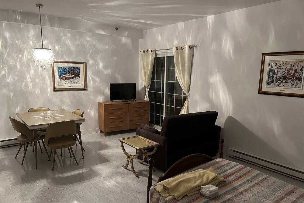 Photo of Bedroom in Saint-Marc-du-Lac-Long