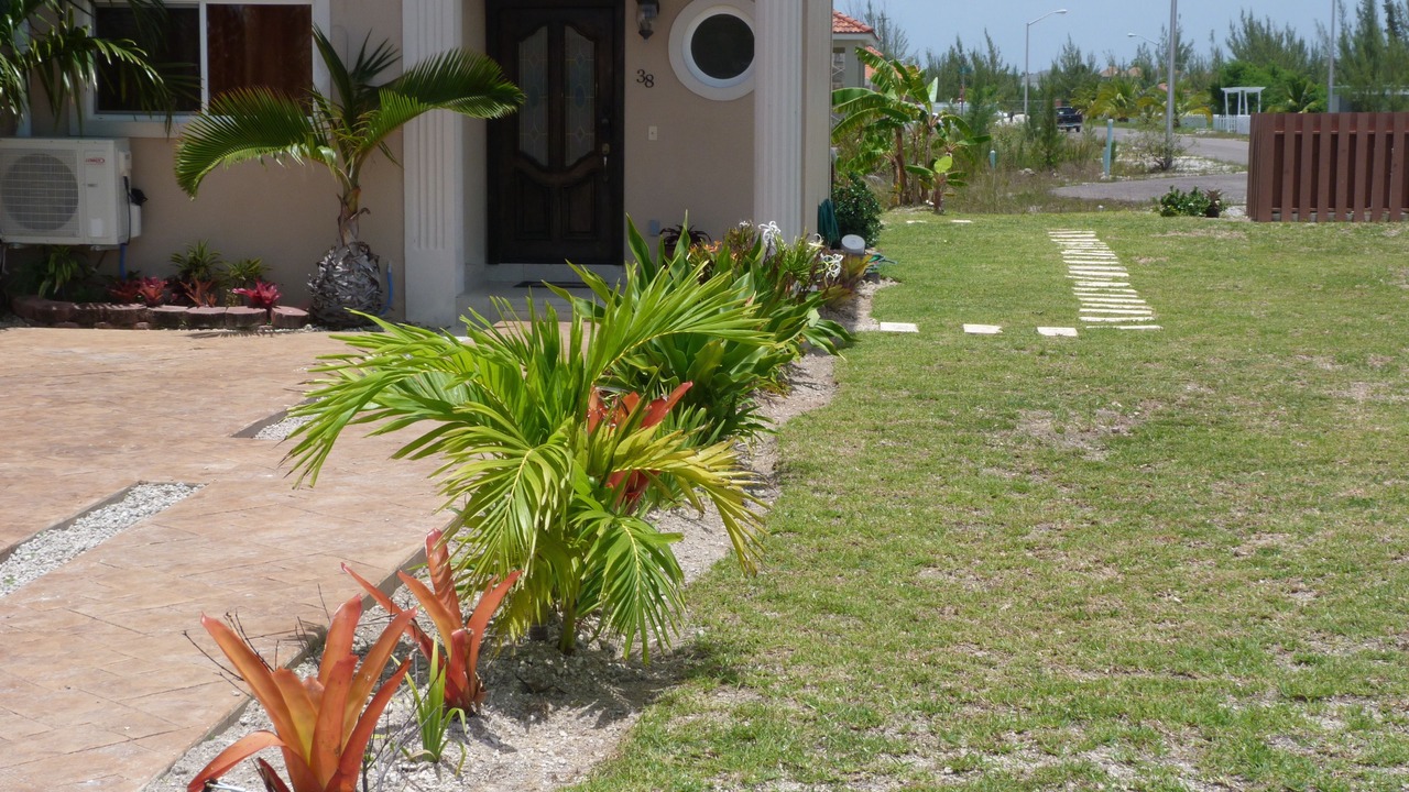 Photo of Outdoor in Coral Harbour
