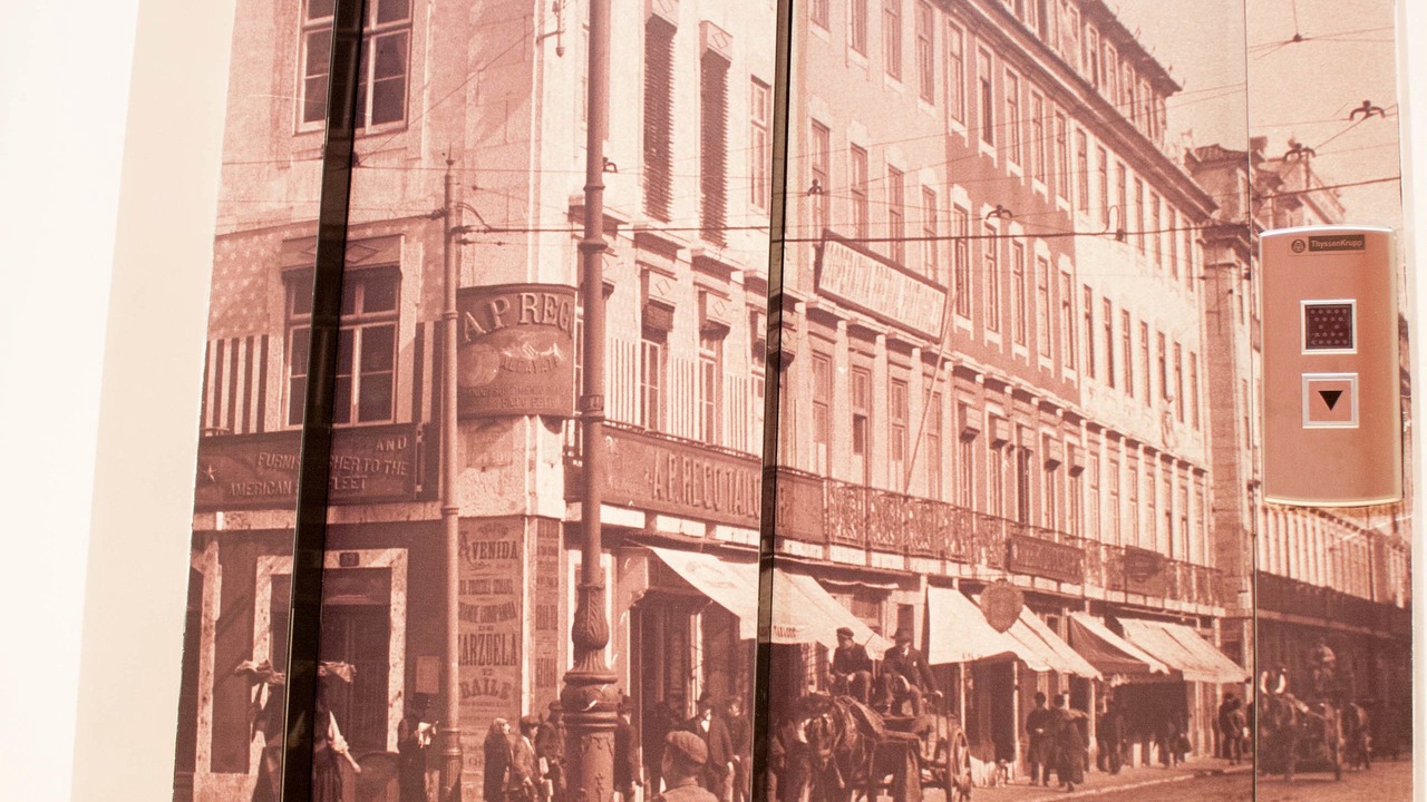Photo of Others in Chiado