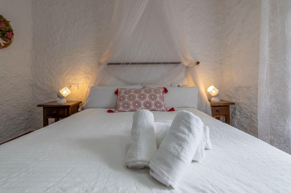 Photo of Bedroom in Palafolls