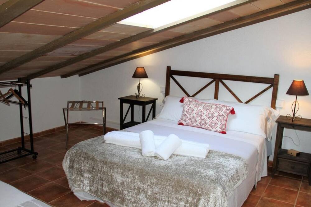 Photo of Bedroom in Palafolls