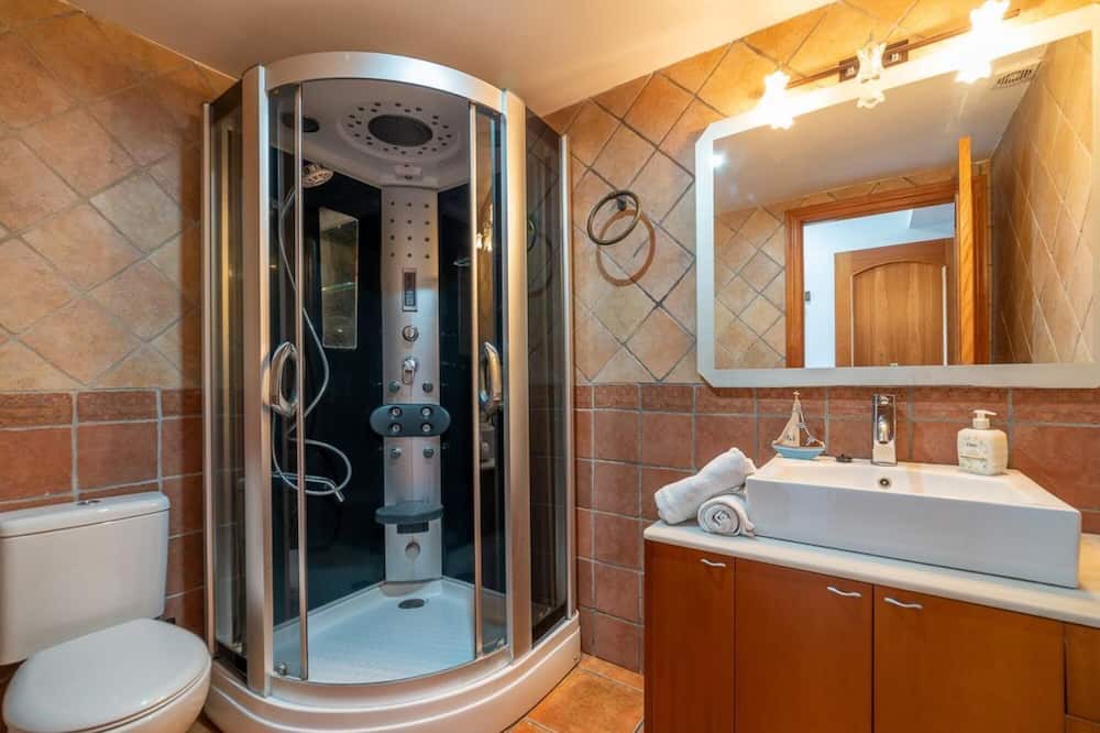 Photo of Bathroom in Palafolls