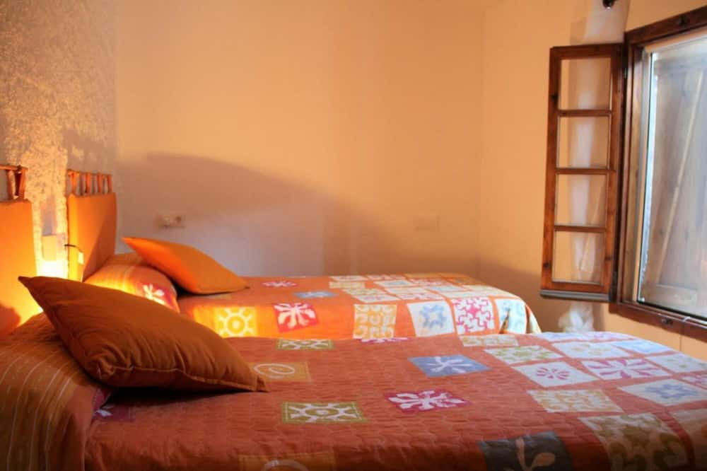 Photo of Bedroom in Palafolls