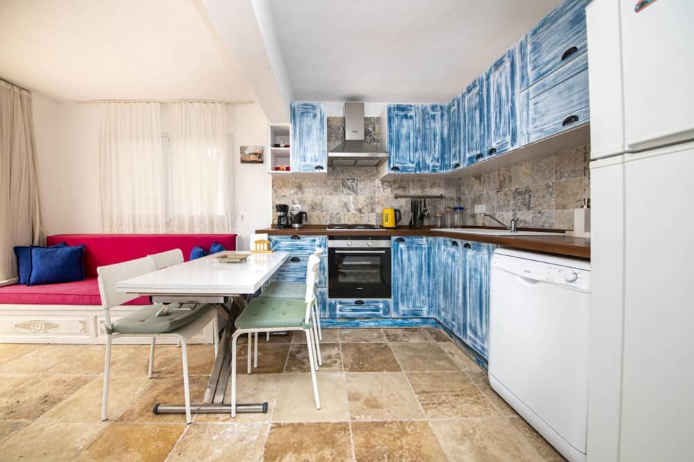 Photo of Kitchen in Golturkbuku