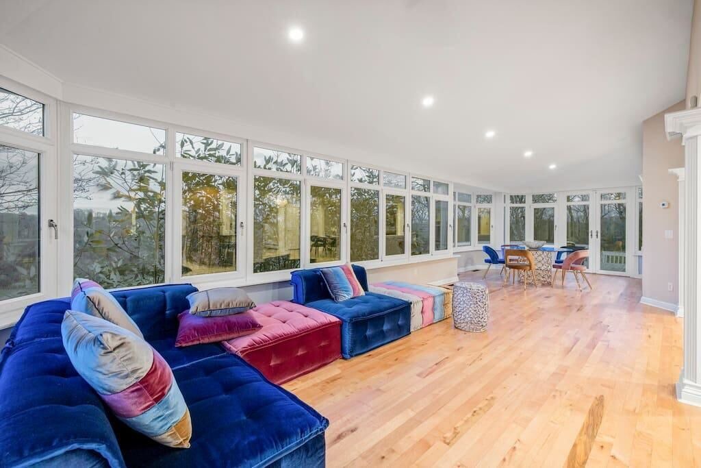 Photo of Livingroom in Goshen