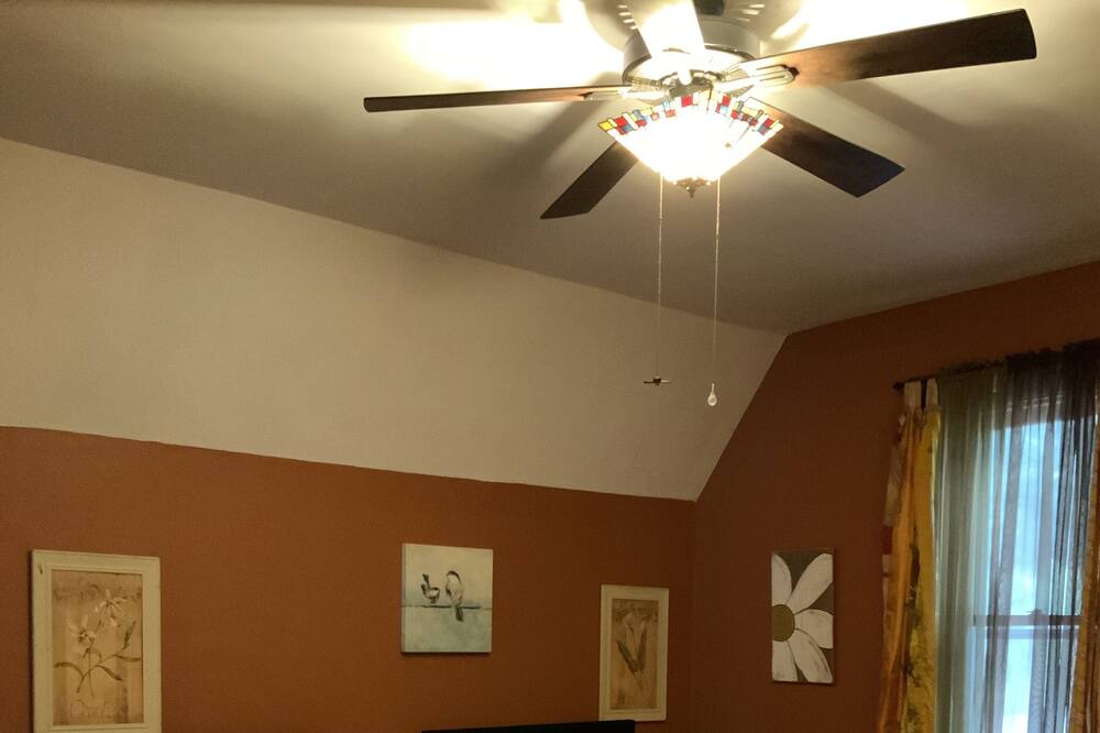 Photo of Bedroom in Fredonia