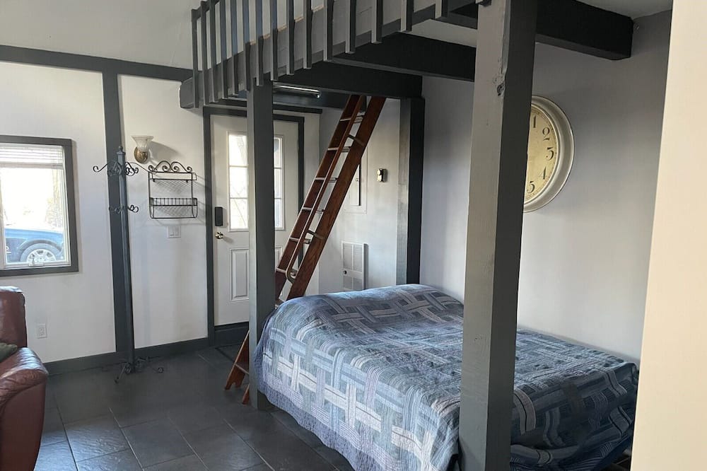 Photo of Bedroom in Cold Spring