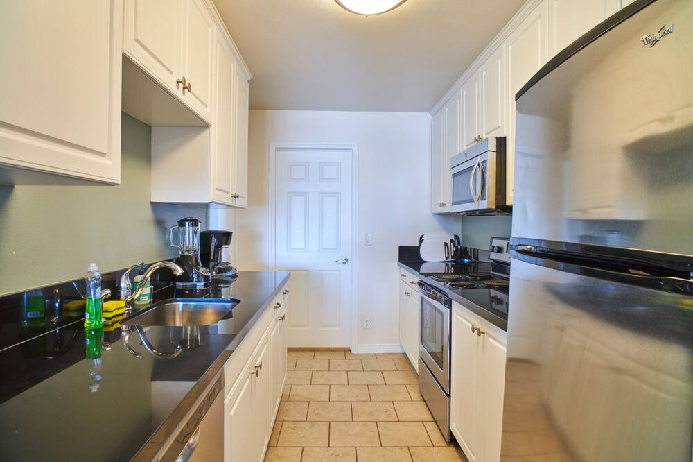 Photo of Kitchen in Marina Peninsula