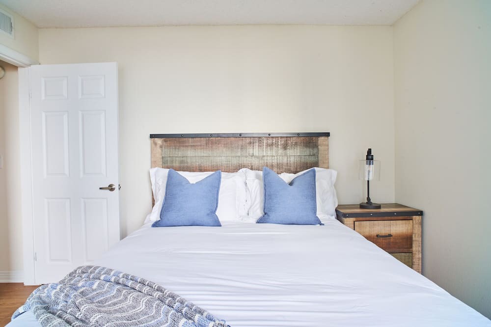 Photo of Bedroom in Marina Peninsula