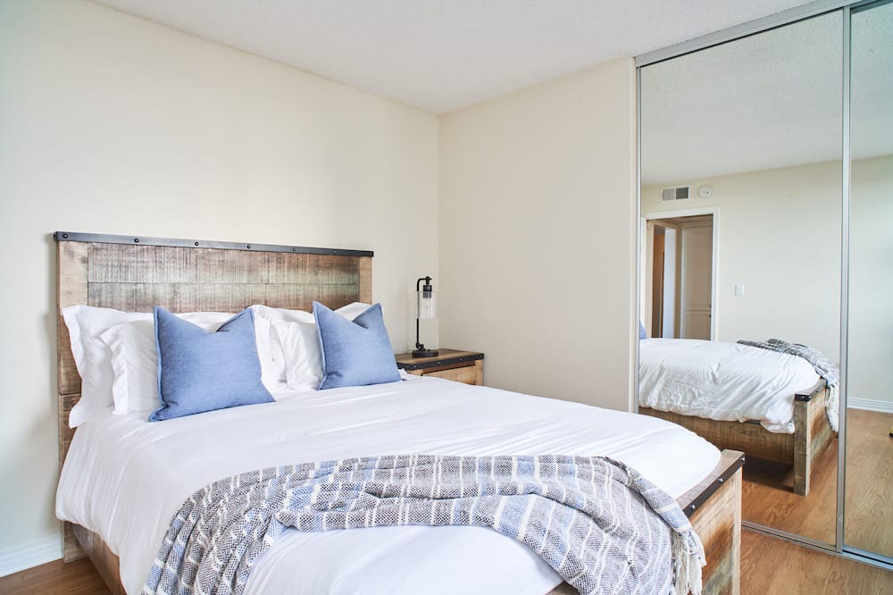 Photo of Bedroom in Marina Peninsula