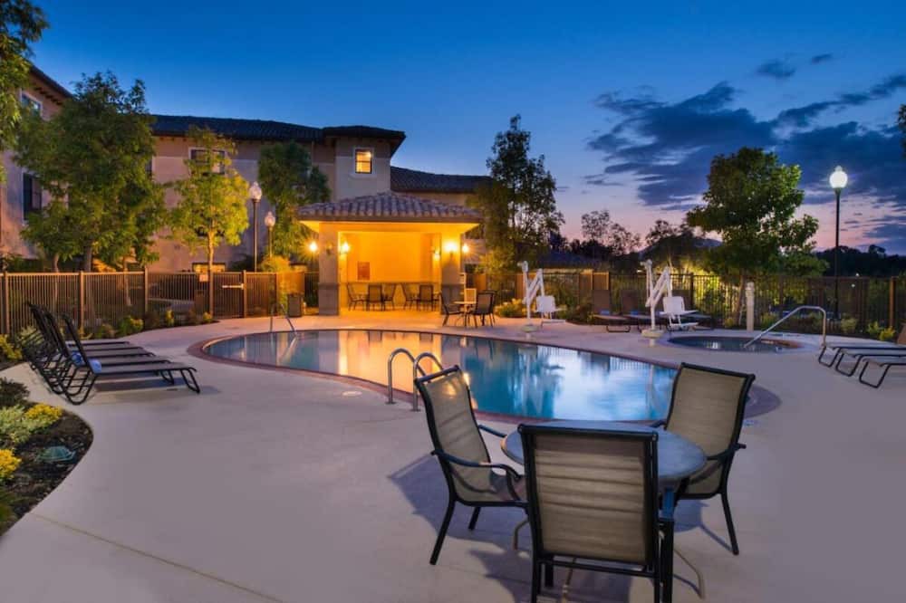 Photo of Outdoor in Thousand Oaks