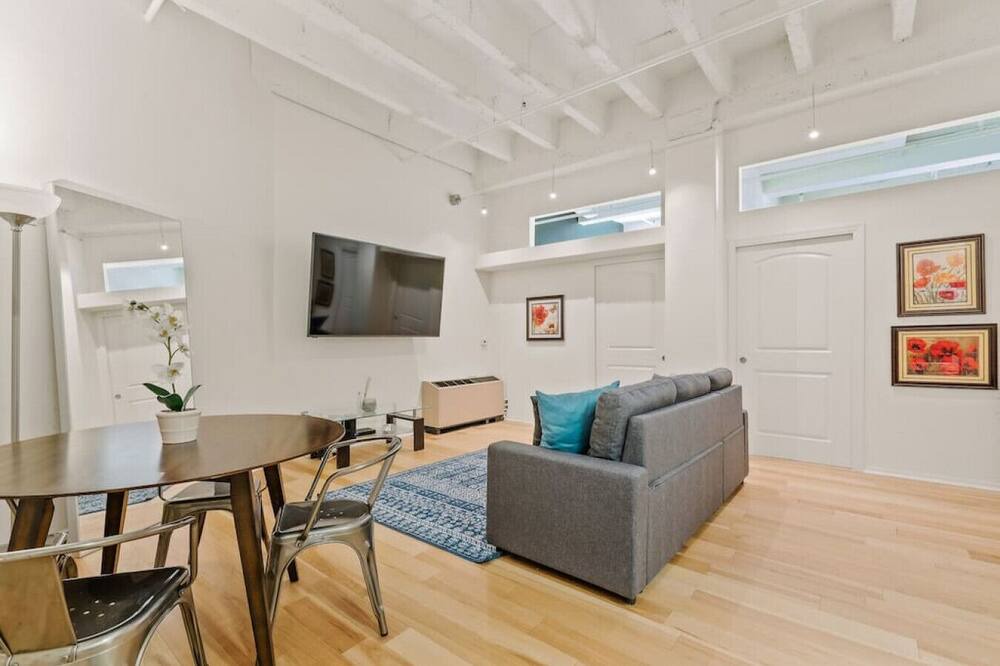 Photo of Livingroom in Historic Core