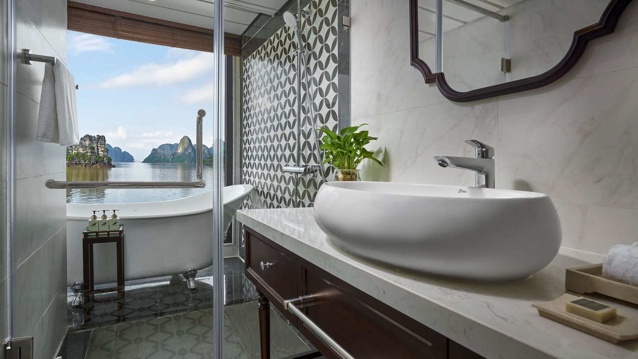 Photo of Bathroom in Ha Long